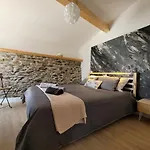 Casa Da Memoria Holiday home *
